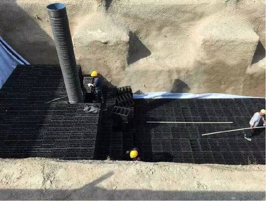 Подземная цистерна для сбора дождевой воды для управления ливневыми водами в школах